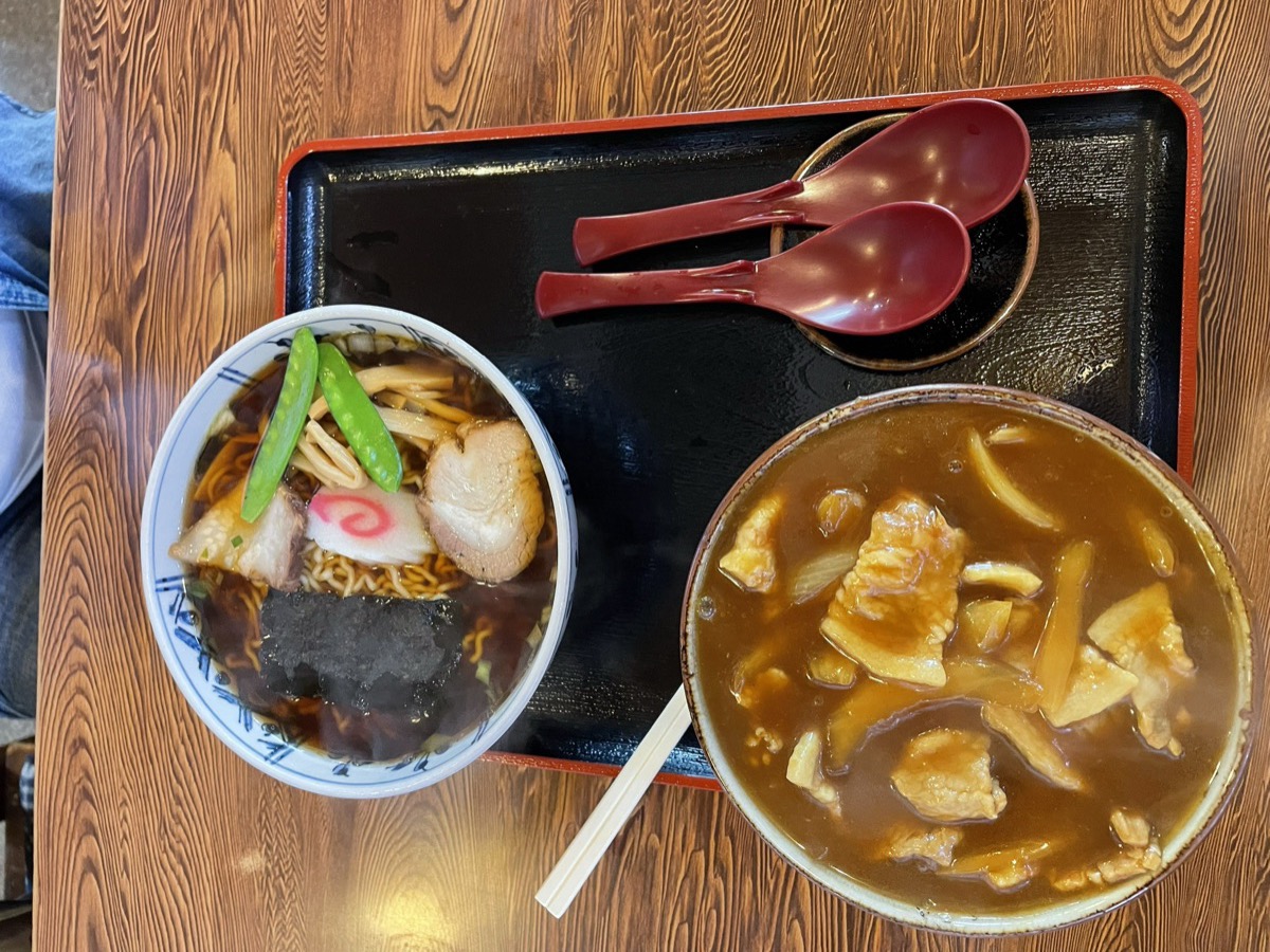 満寿屋 本店の料理
